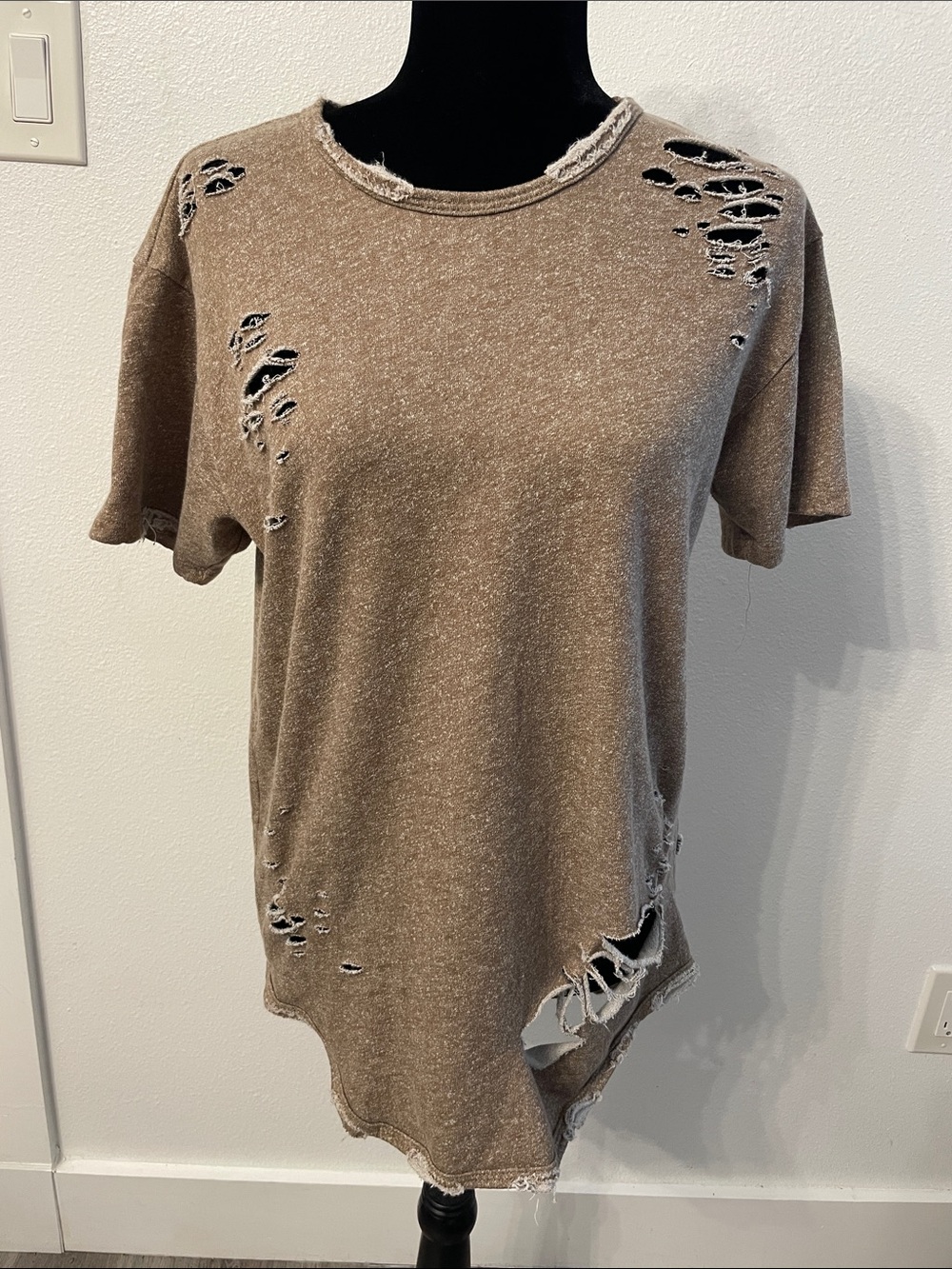 LDistressed Heather Brown EPTM High Low Short Sleeve Tee Small (Skinny)